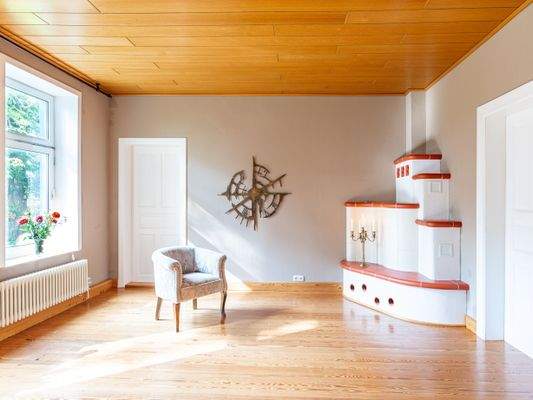 Weitere Ansicht mit Kachelofen