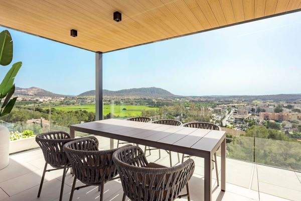 Helle Neubau-Wohnung mit 2 Terrassen, Meerblick und top Qualität, in Santa Ponsa