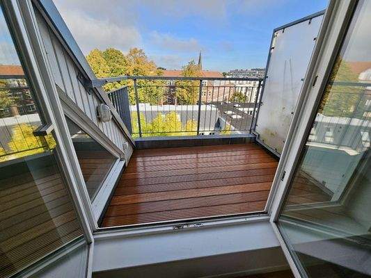 Küchen Balkon/Terrasse neue Bangkirai Dielen