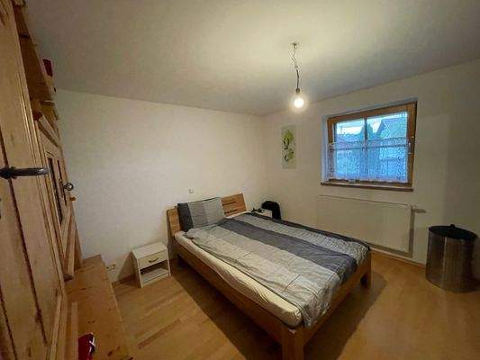 Schlafzimmer Whg 2.JPG