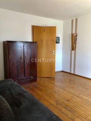 Zimmer - 2. OG mit Zugang zum Balkon-2