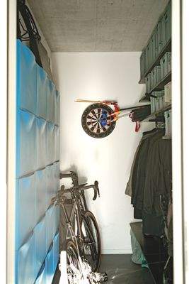 Abstellraum / Garderobe im EG