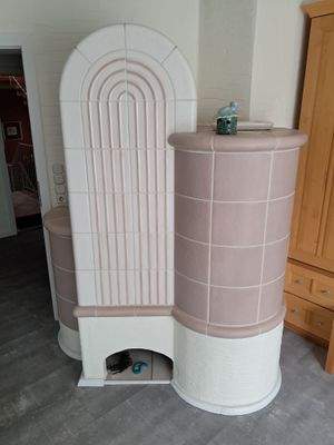 Kachelofen im Wohnzimmer EG Wohnung