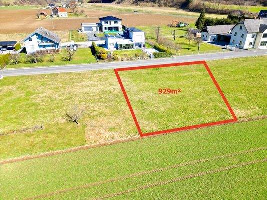 Luftbild mit eingezeichnetem Grundstück