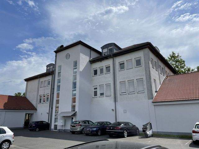 Senftenberg! Optimale 3-Zimmer-Dachgeschosswohnung für Individualisten! - Photo 4
