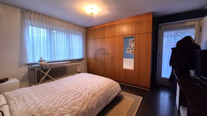 Schlafzimmer EG