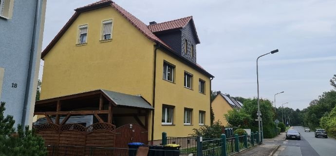 Schönes Mehrgenerationenhaus mit 4 Wohnungen