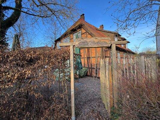 Außenansicht Eingang Biergarten.JPG