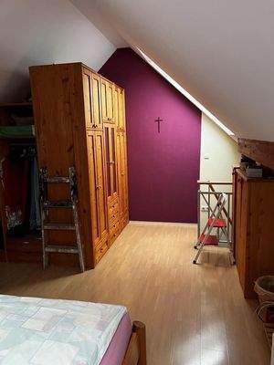 8 Schlafzimmer (Spitzboden)