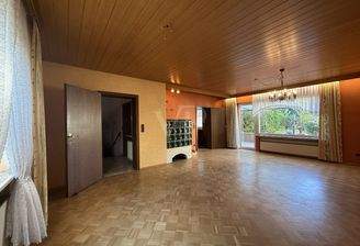 Wohnzimmer mit Kachelofen Haus 2