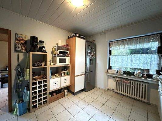 … mit großem Fenster, ...