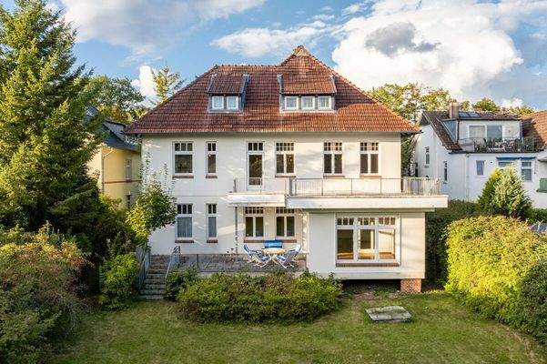 Hausansicht vom Garten