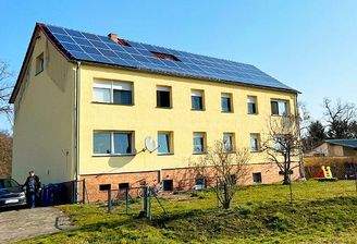 Südseite mit PV-Anlage 13,65 kWp