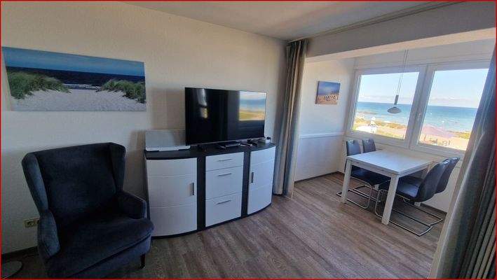 Wohnzimmer + Essecke