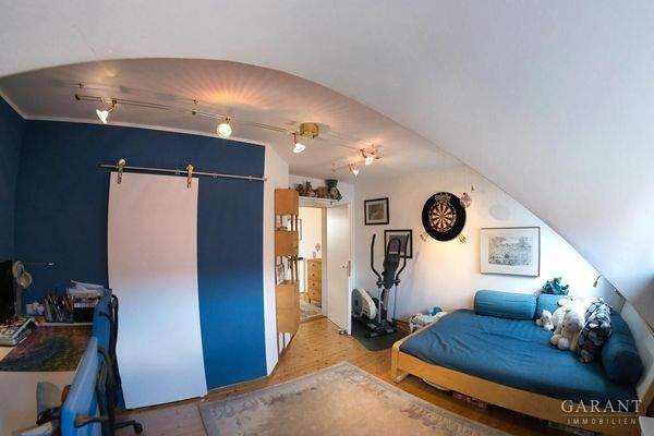 Blick v. Panoramafenster in das DG-...