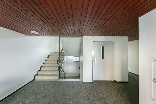 Treppenhaus-Aufzug
