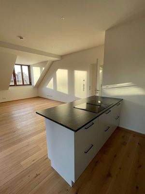 Wohn- und Küchenbereich (2).JPG