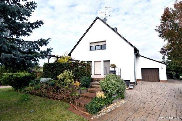 Giebel straßenseitig