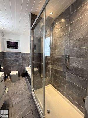 Tageslichtbad 2. Obergeschoss