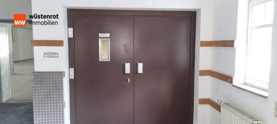 Lastenaufzug Anlieferung