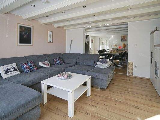 Wohnzimmer offen zum...