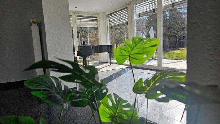 Blick von der Küche zum Wohnwintergarten