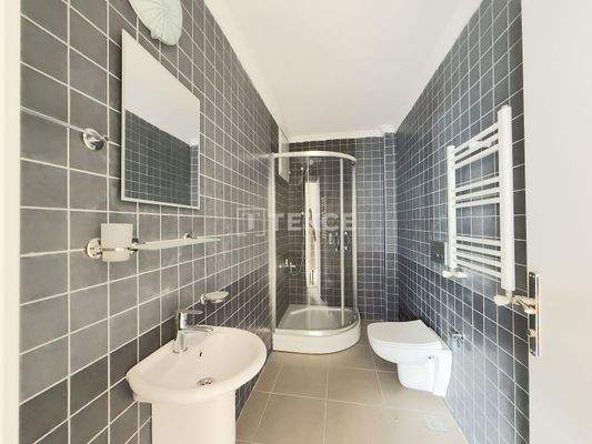 Ready-to-Move Apartment in a Prime Location in Trabzon Yomra