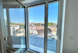 Burgblick aus dem Apartment