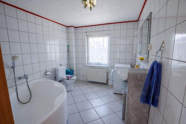 13 - Badezimmer.jpg