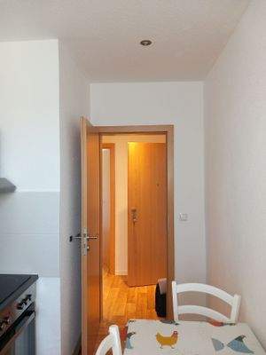 WMW 28 d EG links Küche mit Einbauküche zum Flur