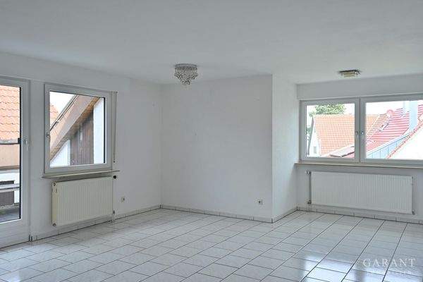 Wohnzimmer mit Dachbalkon