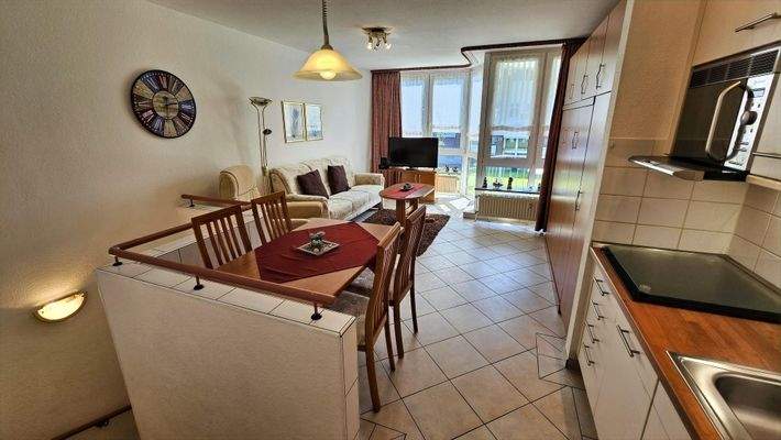 21 m² Wohnzi. mit Kellertreppe