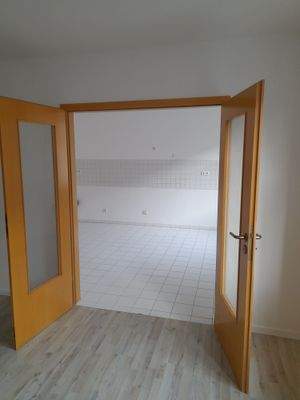 Zimmer 3 mit Blick in die Küche