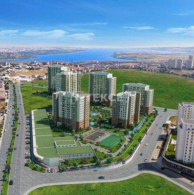 Flats for Sale 250 m from the Tem Highway in Istanbul Avcılar