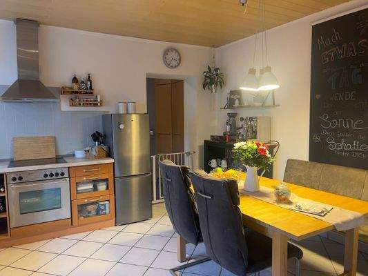 Küche mit Essbereich 