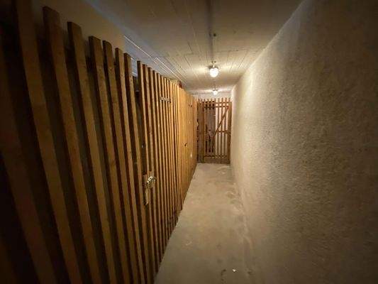 geräumiges Kellerabteil