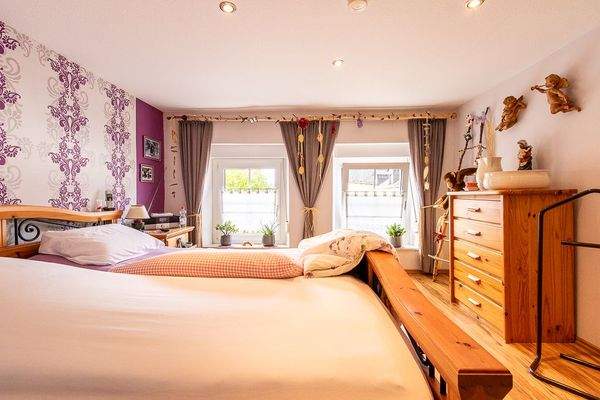 Schlafbereich mit Ankleideraum OG