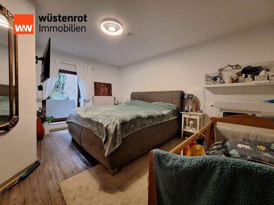 Elternschlafzimmer UG