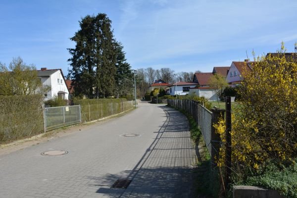 Zufahrtsstraße