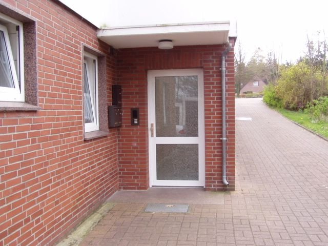 3-Zimmer-Wohnung in Cuxhaven-Altenwalde, mit FuÃbodenheizung und Fliesebosen (bitte kein Hund)