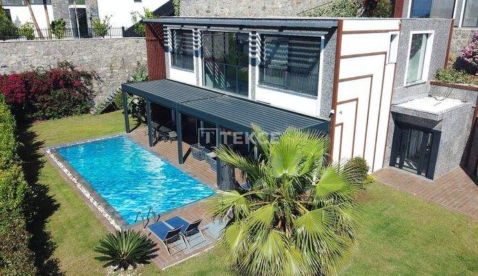 House with Sea Views and Private Pool in Bodrum Yalıkavak