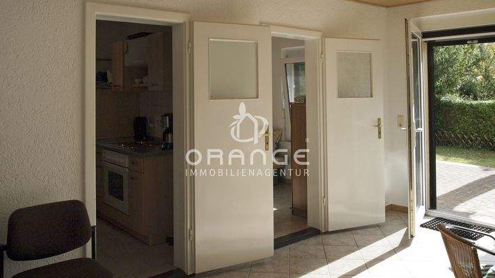 Küche und Schlafzimmer