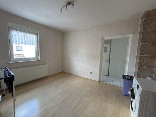 Zimmer mit Küchenanschlüssen OG