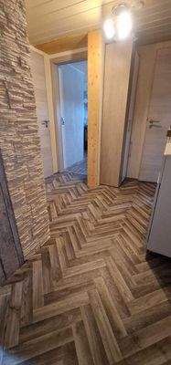 W2 Flur Wohnung im DG.jpg