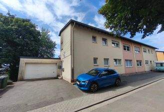 Doppelhaus links mit Do-Garage.jpg