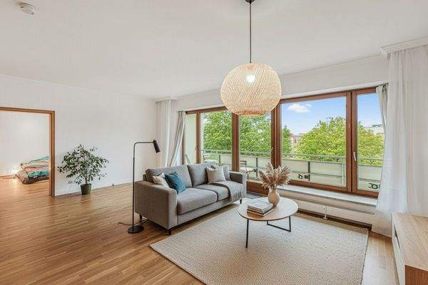 .Wohnzimmer mit Balkon KI