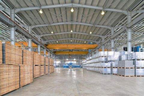 Brüggen Halle, Brüggen Hallenfläche