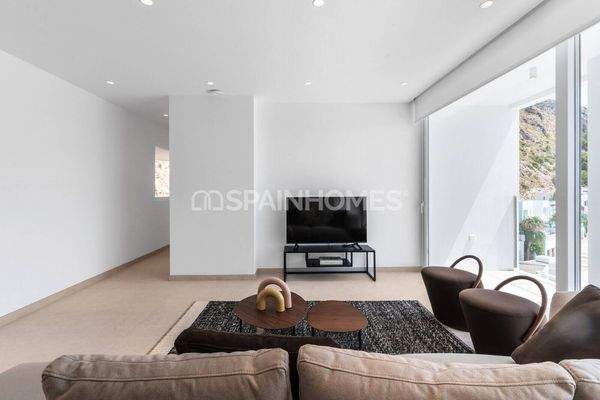 Elegant Property with Private Pool in Altea Alicante