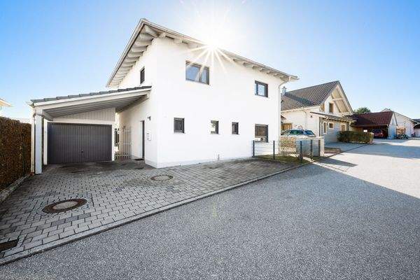 Frontansicht Einfahrt