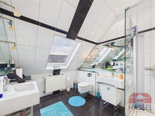 Ihr Badezimmer im Obergeschoss